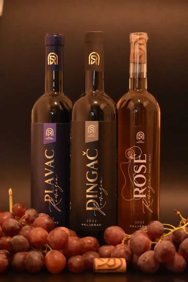 Plavac, Dingač i Rosé uz grozdove